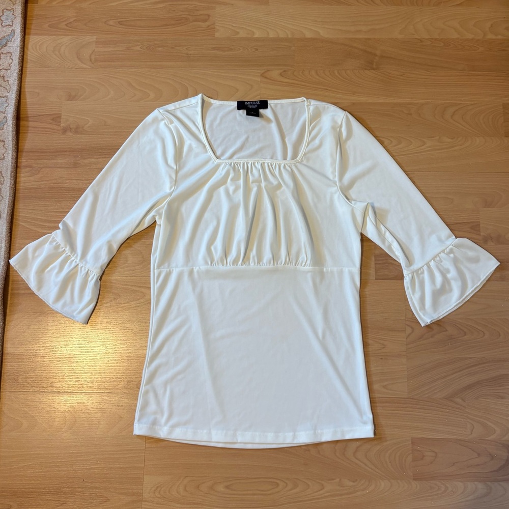 American Vintage White Ruffled Blouse